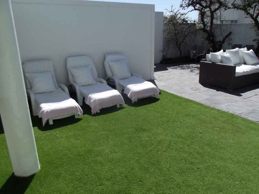 5 Bedroom Property for Sale in Bloubergstrand Western Cape